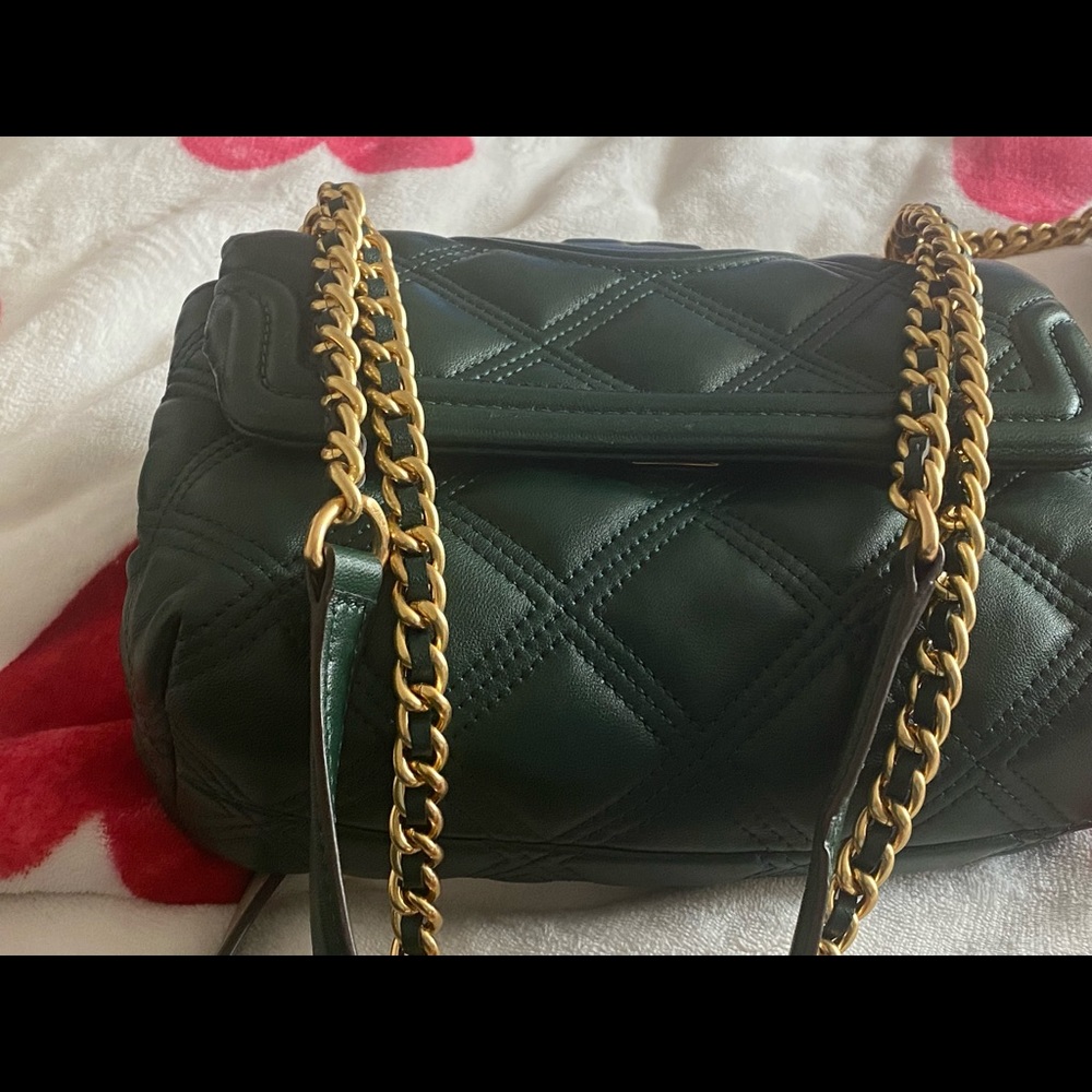 Authentic Hunter Green Tory Burch shoulder bag